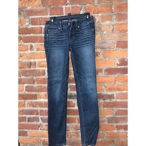 Size 2 American Eagle skinny jeans